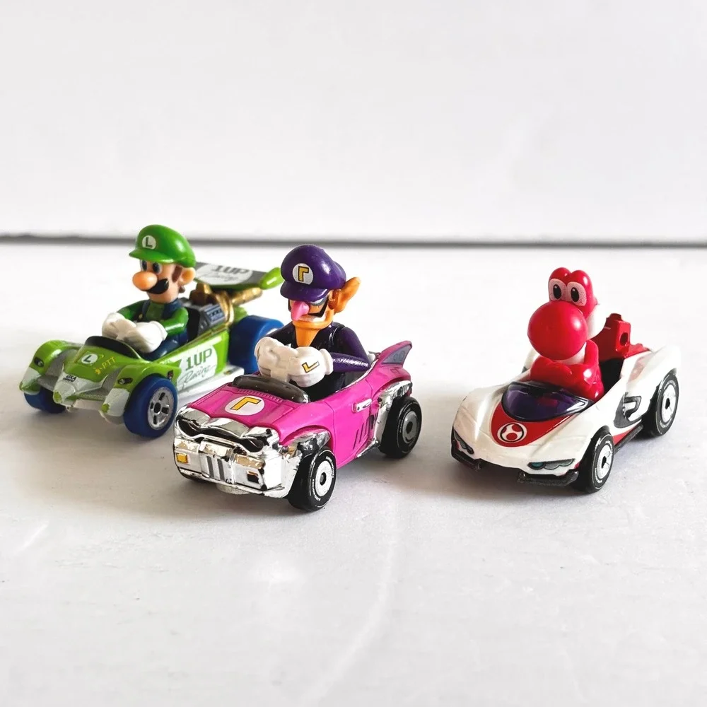 Hot Wheels‎ Mario Kart Diecast Car Lot Luigi Waluigi Yoshi 1/64 Scale Nintendo